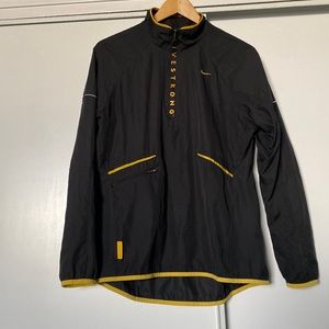 Nike livestrong cycling windbreaker with vents